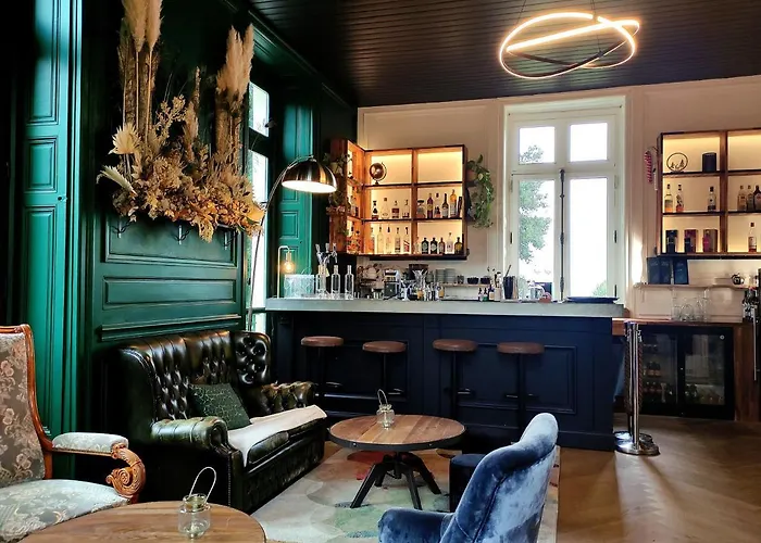 Domaine De La Gressiere 호텔