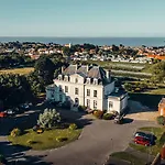 Domaine De La Gressière Hotel 3*