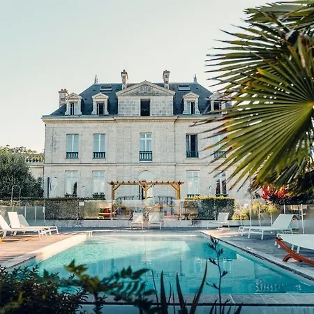 Domaine De La Gressière Hotel