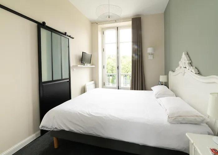 Domaine De La Gressiere Hotel