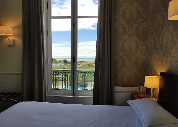 Domaine De La Gressiere Hotel